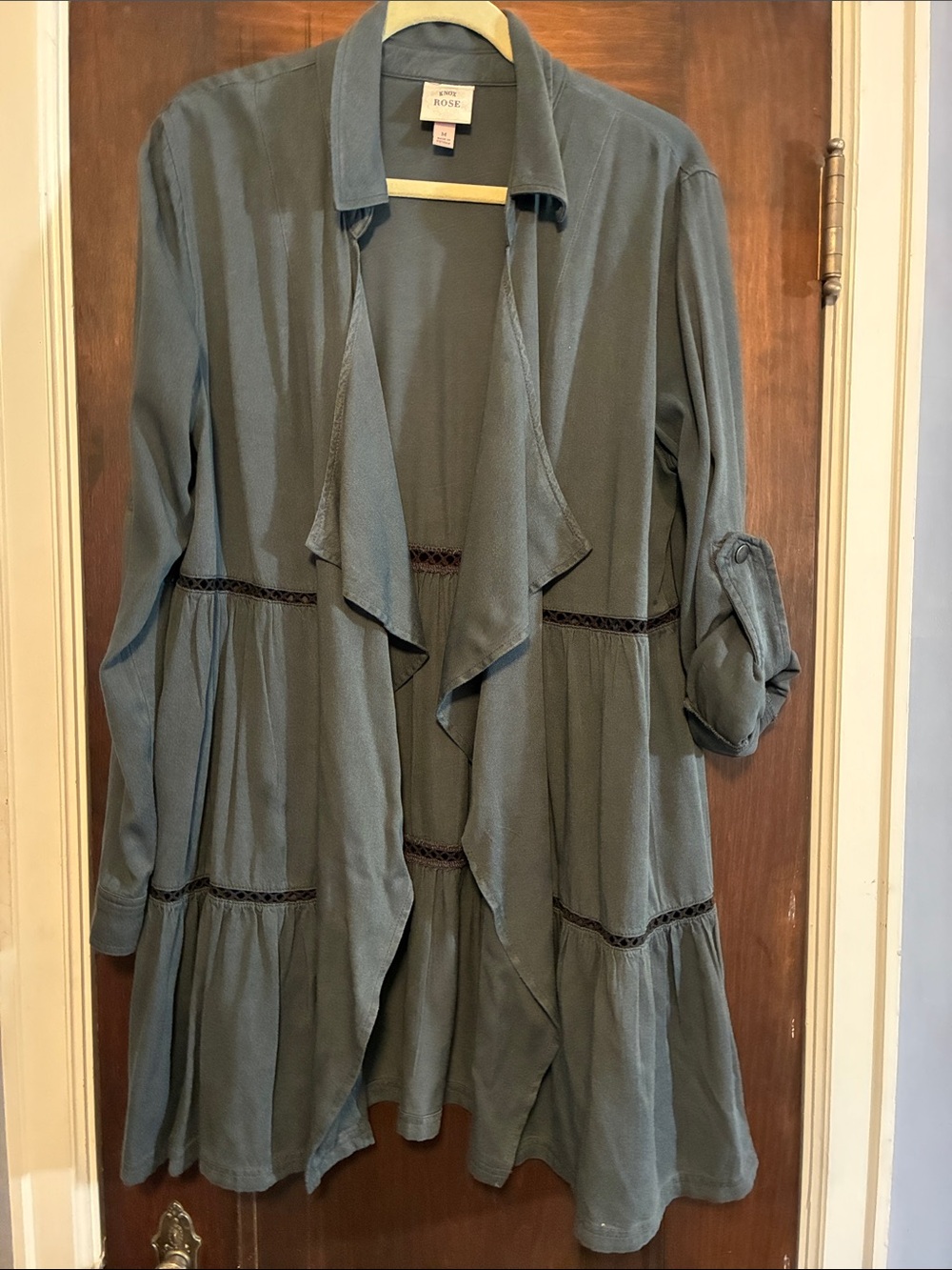 Knox Rose Gray Open Front Tiered Trench